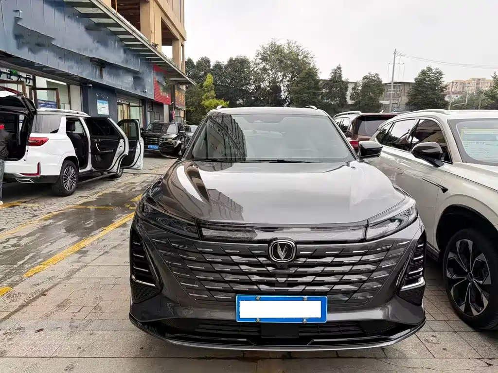 Changan CS75 PLUS — фото 2
