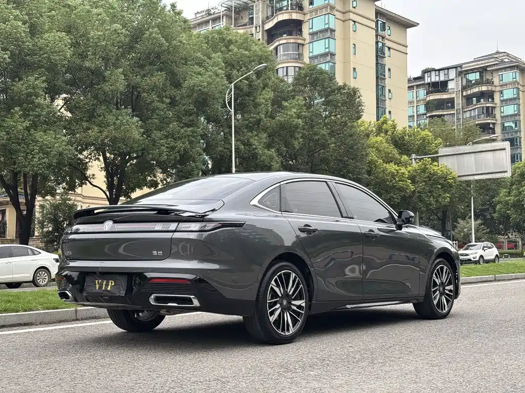 Changan Eado — фото 5