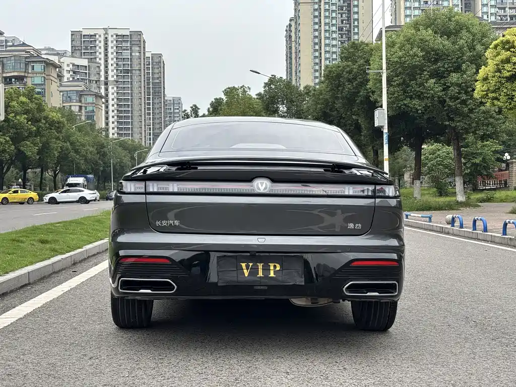 Changan Eado — фото 6