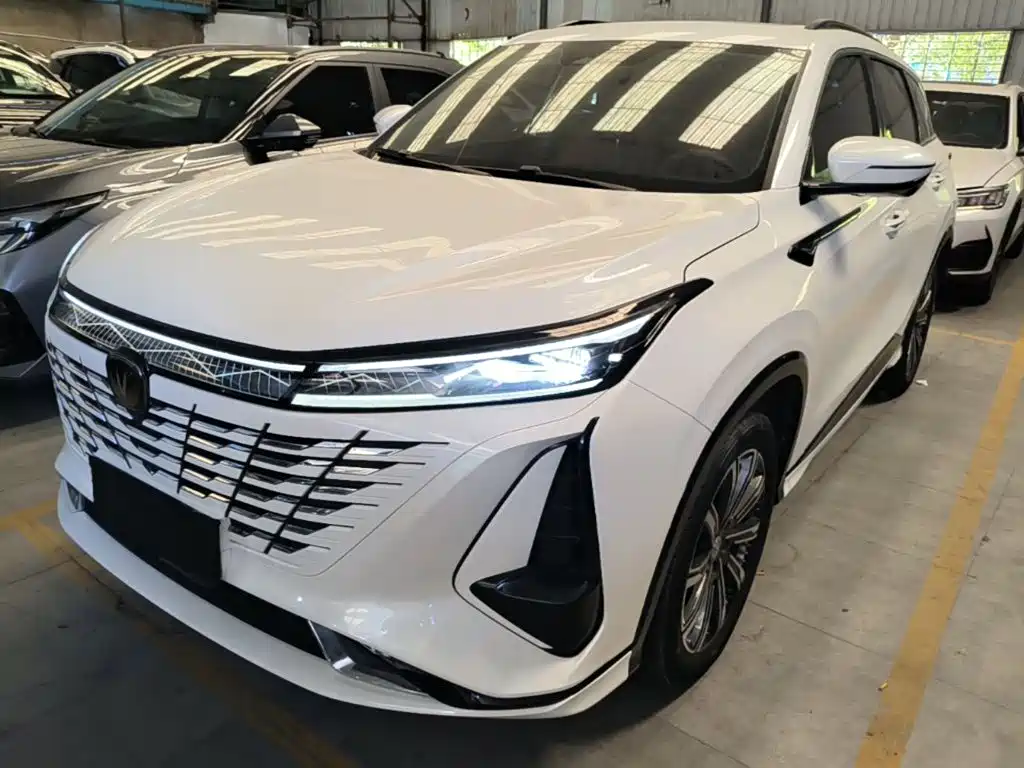 Changan CS75 PLUS — фото 2