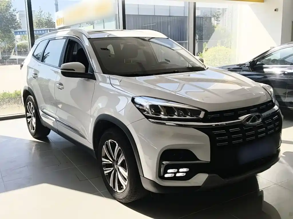 Chery Tiggo 8 — фото 4