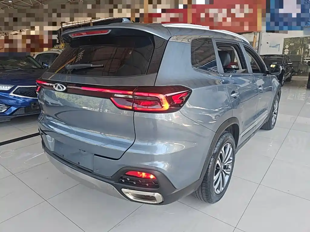 Chery Tiggo 8 — фото 5