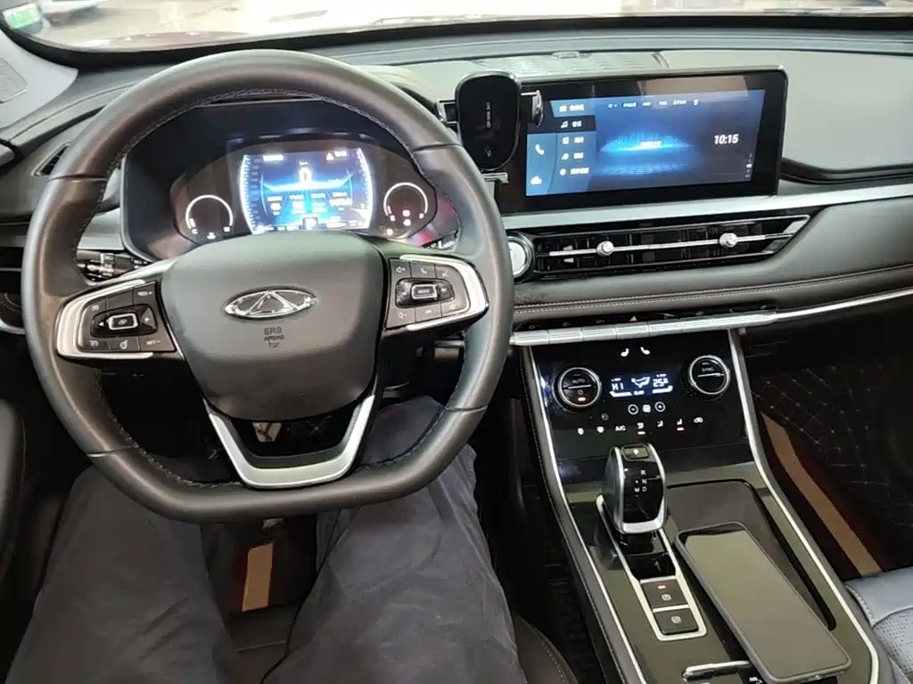 Chery Tiggo 8 — фото 10