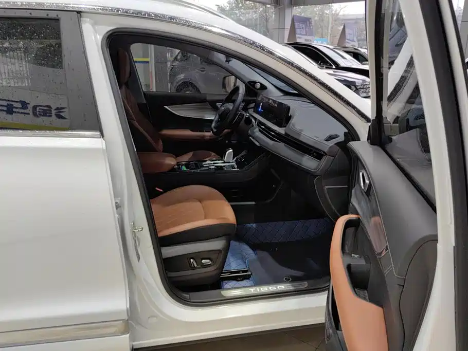 Chery Tiggo 8 PLUS — фото 8