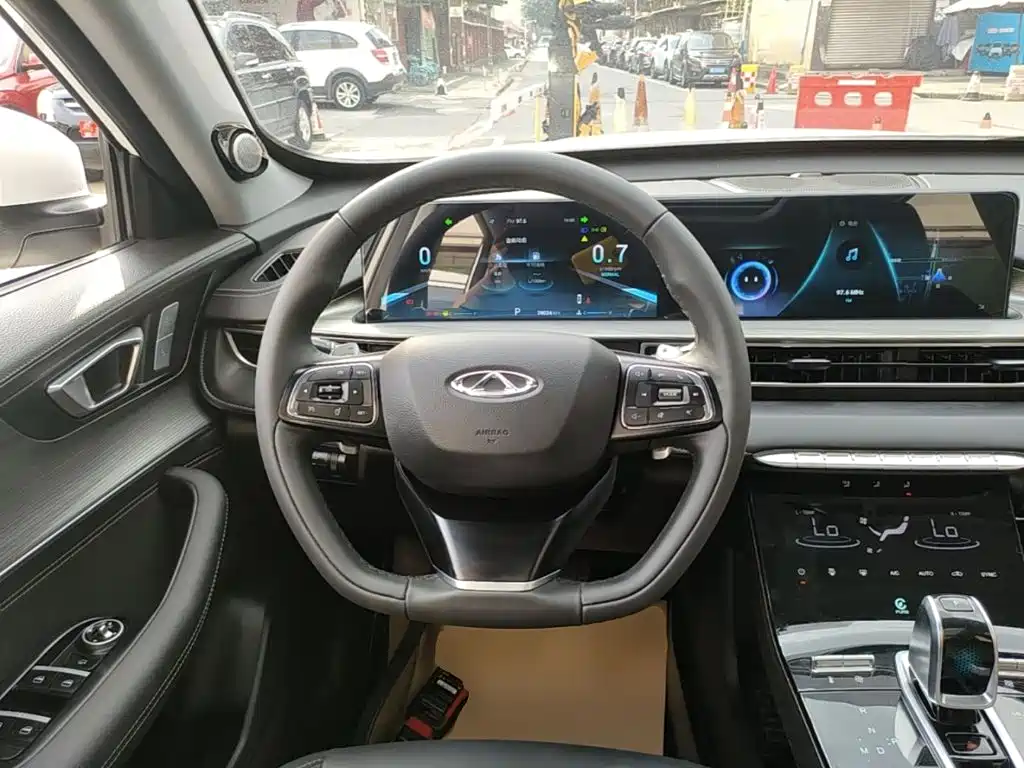 Chery Tiggo 8 PLUS — фото 11