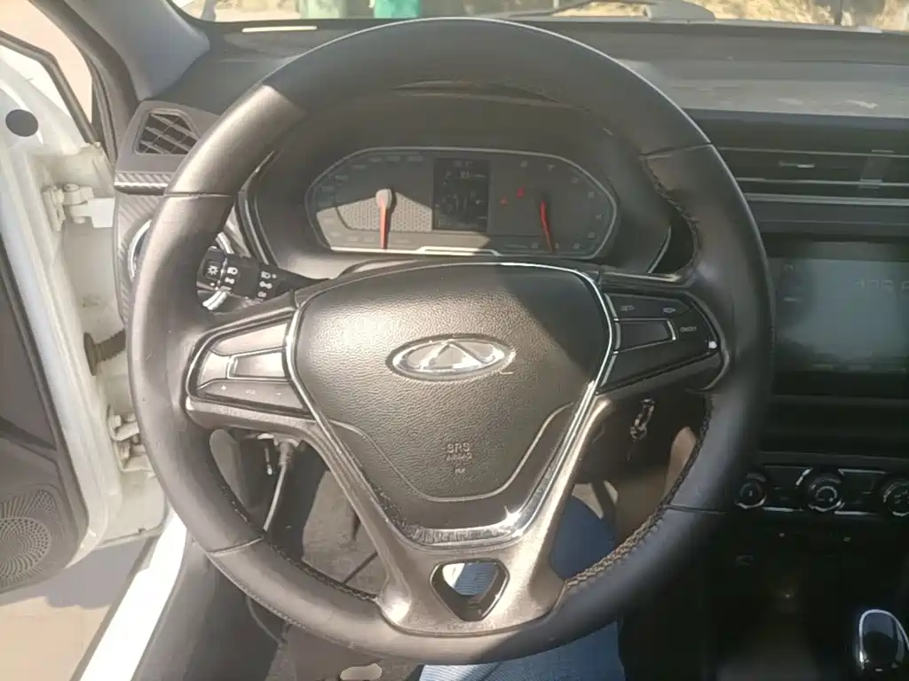 Chery Tiggo 3x — фото 11