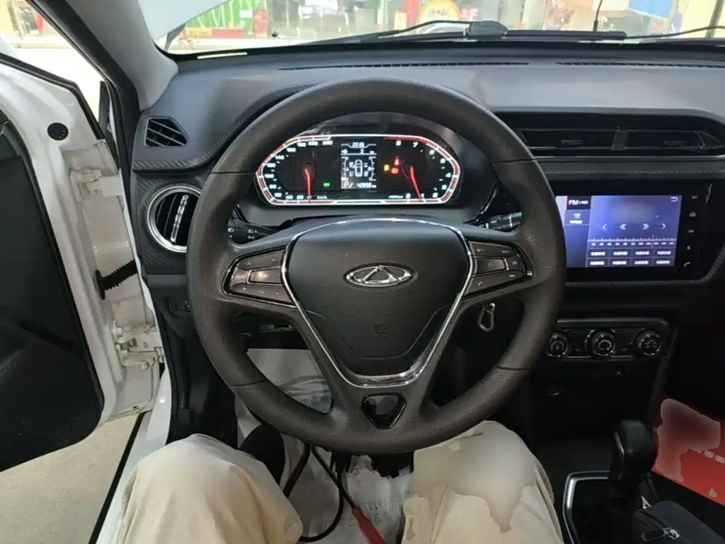 Chery Tiggo 3x — фото 11