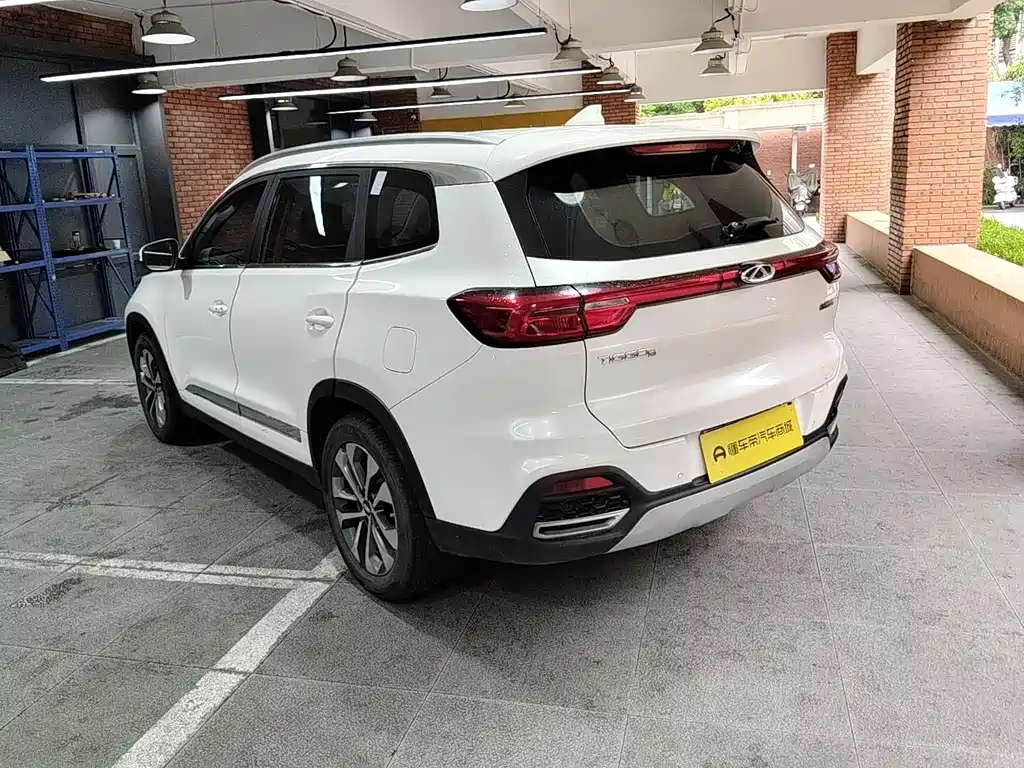 Chery Tiggo 8 — фото 3