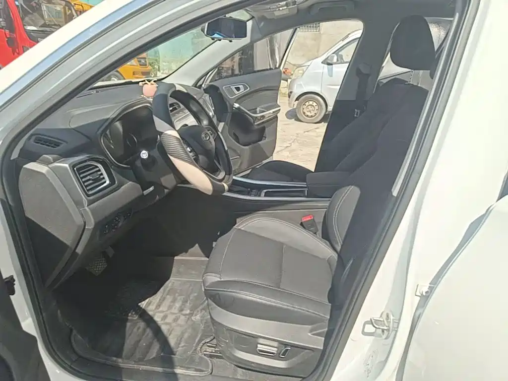 Chery Tiggo 8 — фото 15
