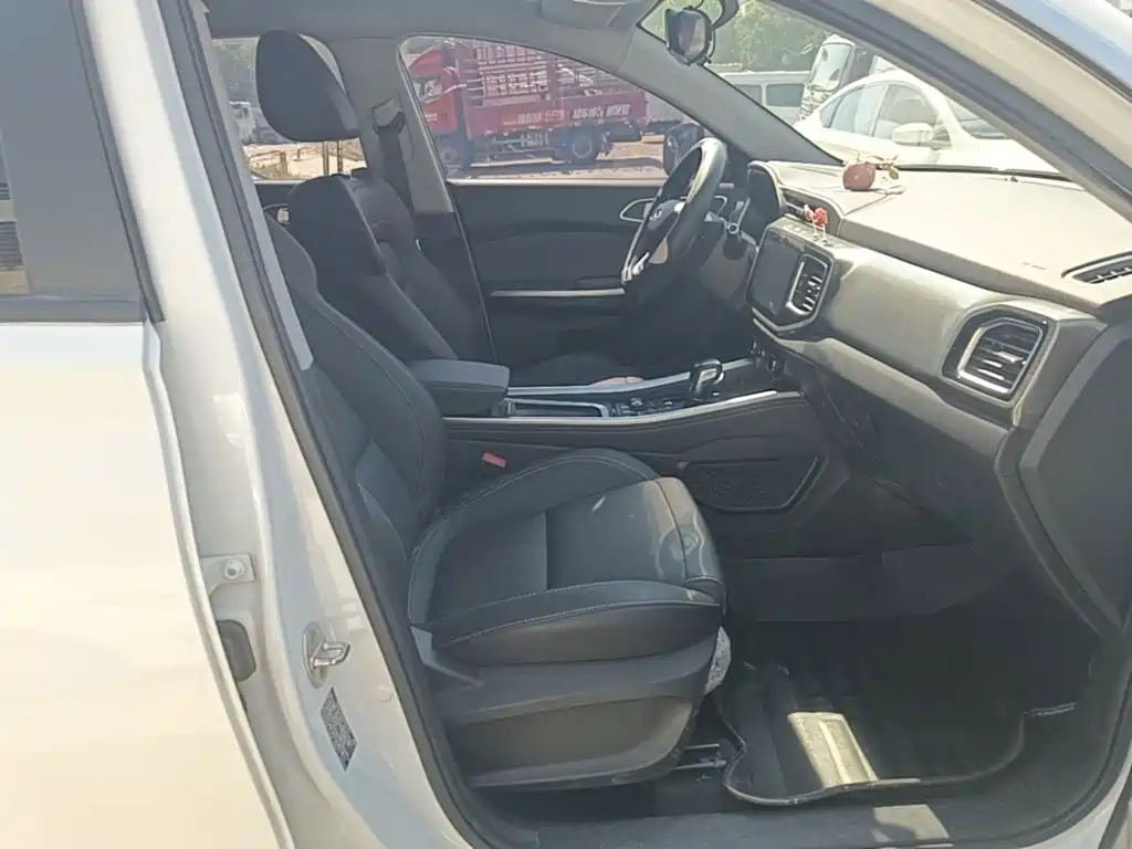 Chery Tiggo 8 — фото 25