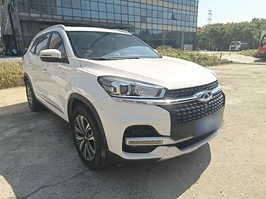 Chery Tiggo 8 — фото 4