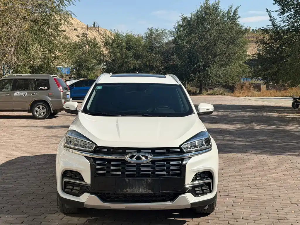 Chery Tiggo 8 — фото 2