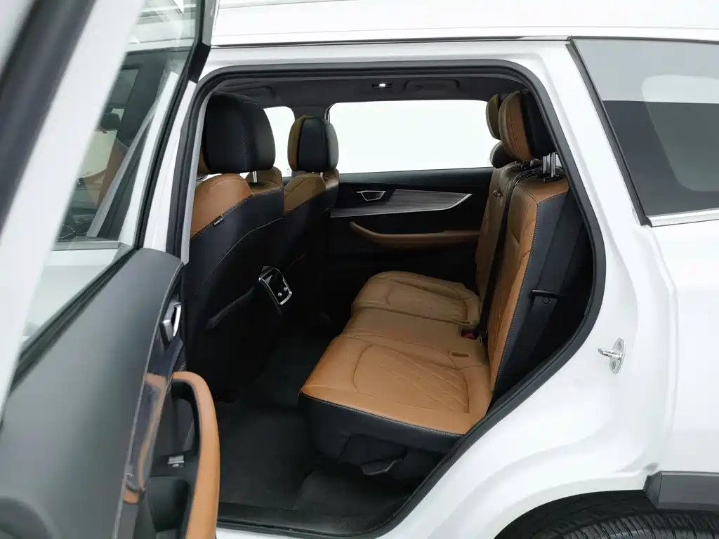 Chery Tiggo 8 PLUS — фото 15