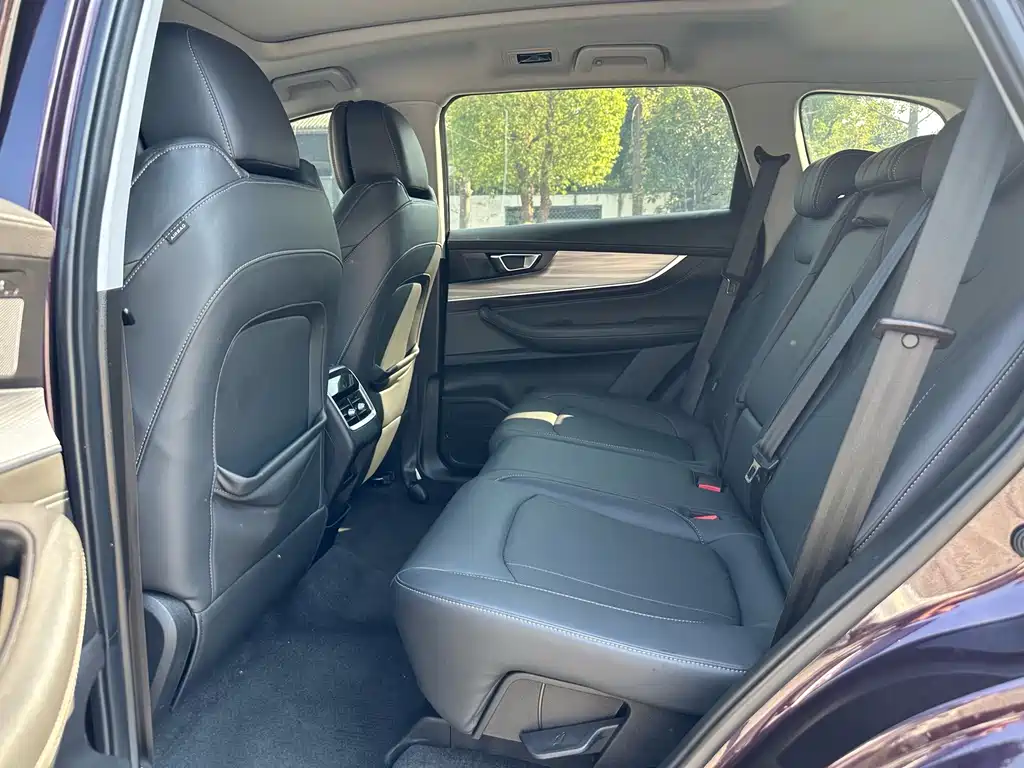 Chery Tiggo 8 PLUS — фото 8