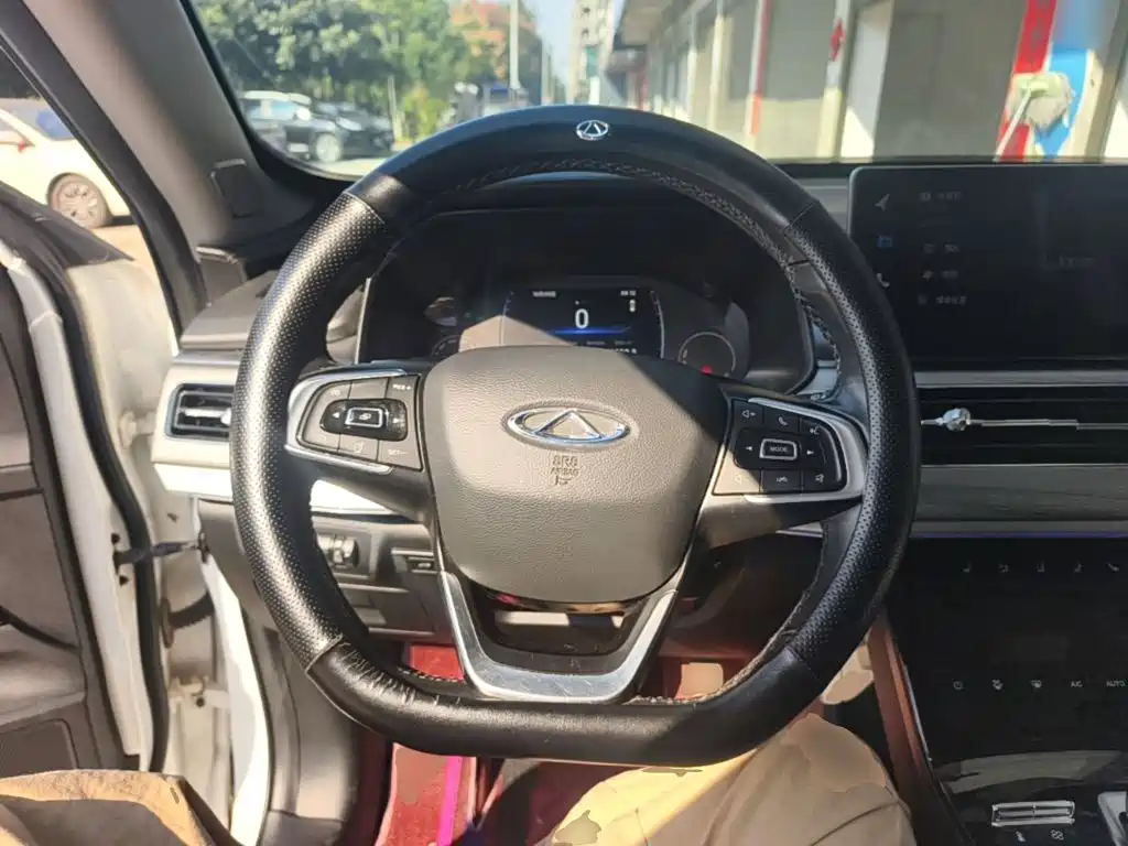 Chery Tiggo 8 — фото 11