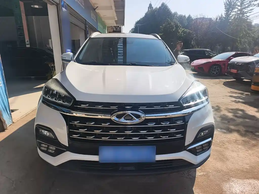 Chery Tiggo 8 — фото 3