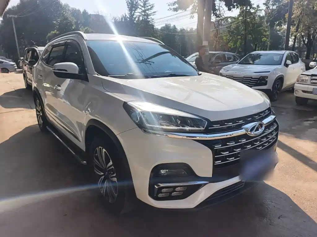 Chery Tiggo 8 — фото 4