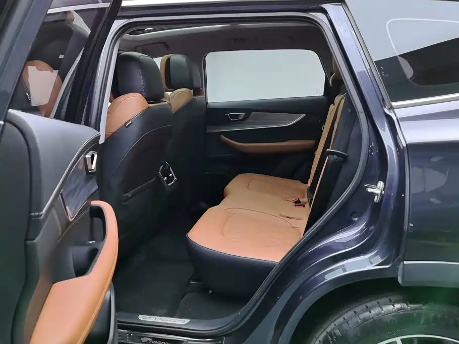 Chery Tiggo 8 PLUS — фото 11