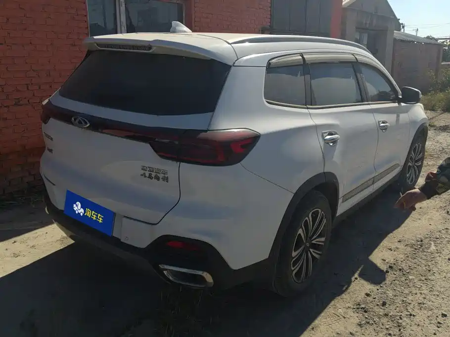 Chery Tiggo 8 — фото 3