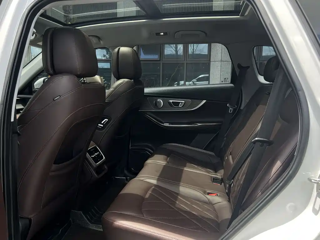 Chery Tiggo 8 PRO — фото 17