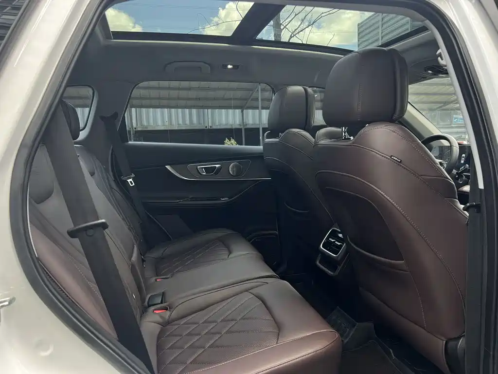 Chery Tiggo 8 PRO — фото 18