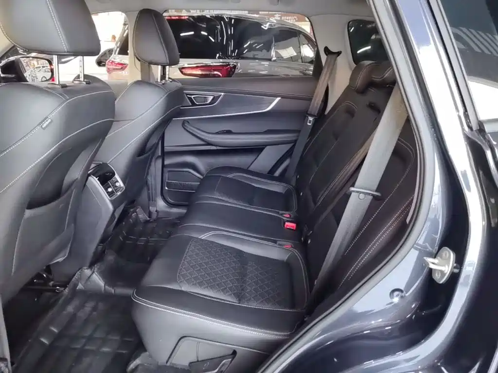 Chery Tiggo 8 — фото 17