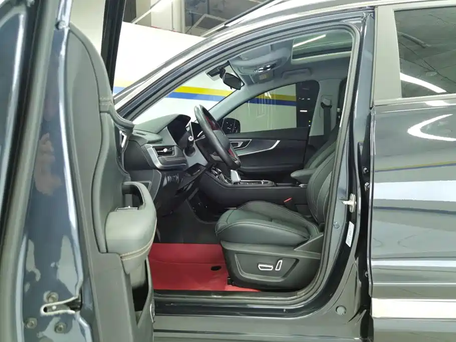 Chery Tiggo 8 — фото 9
