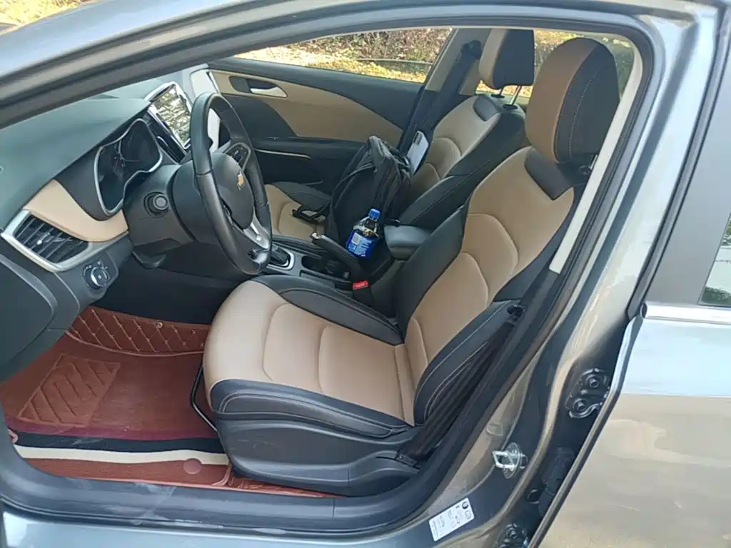 Chevrolet Monza — фото 15