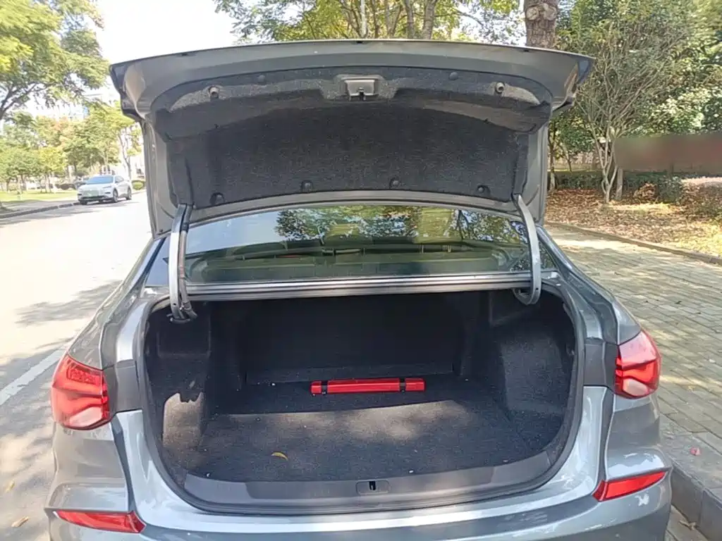 Chevrolet Monza — фото 19