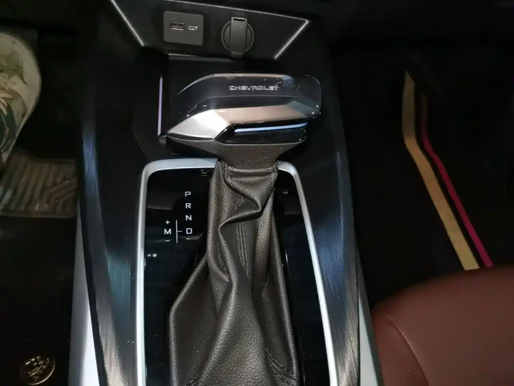 Chevrolet Monza — фото 14