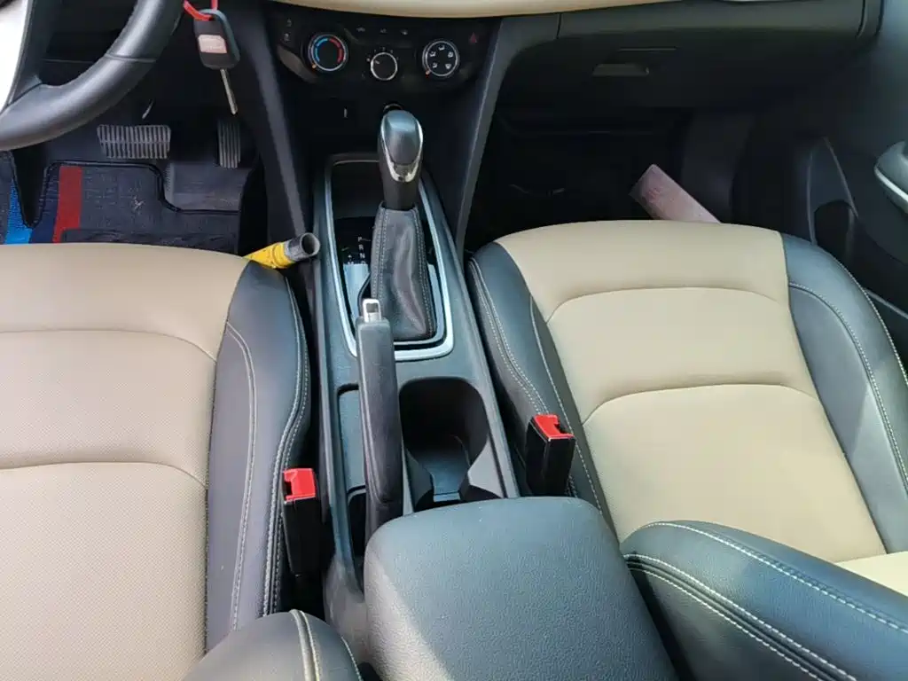 Chevrolet Monza — фото 14