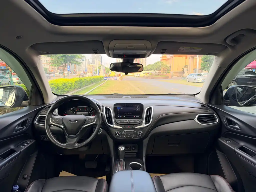 Chevrolet Equinox — фото 18