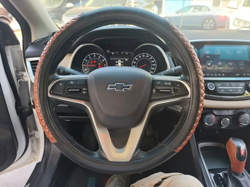 Chevrolet Monza — фото 11