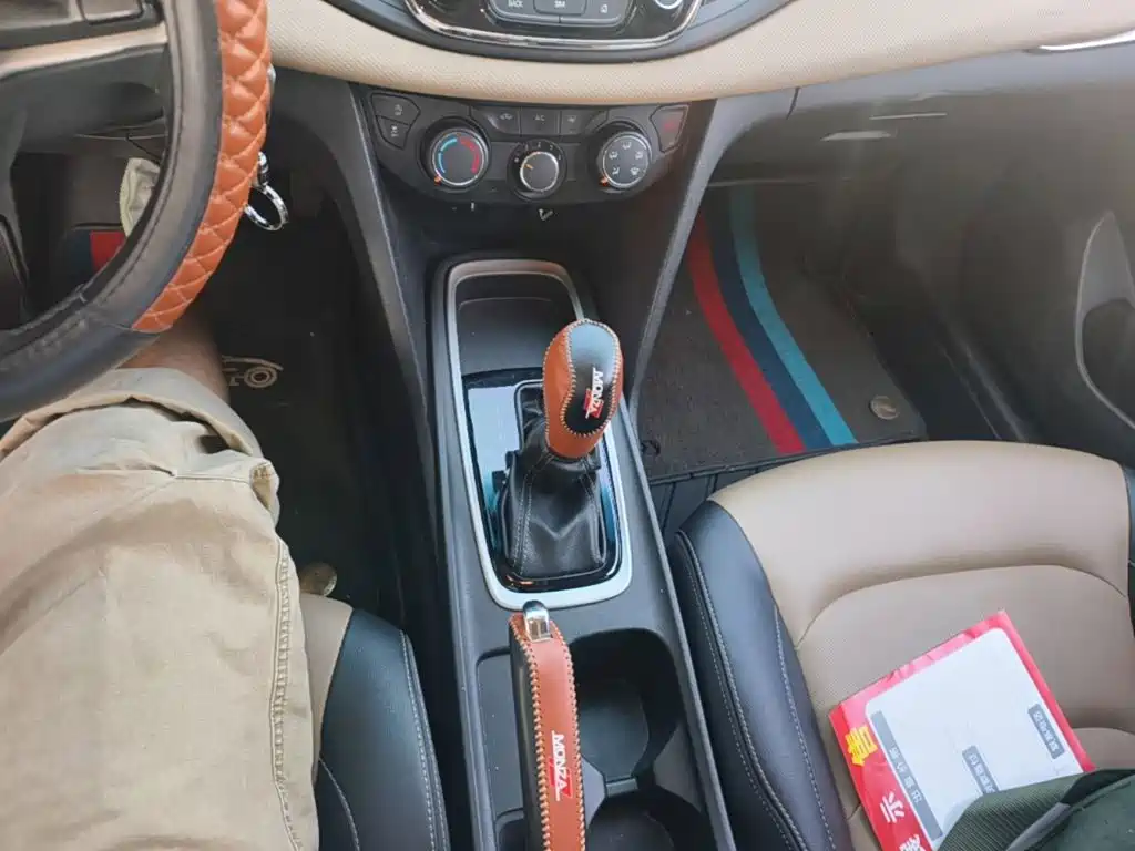 Chevrolet Monza — фото 14