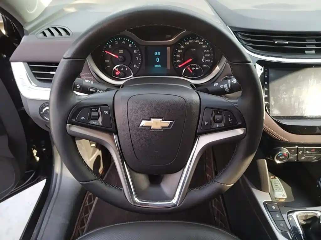 Chevrolet Malibu — фото 11