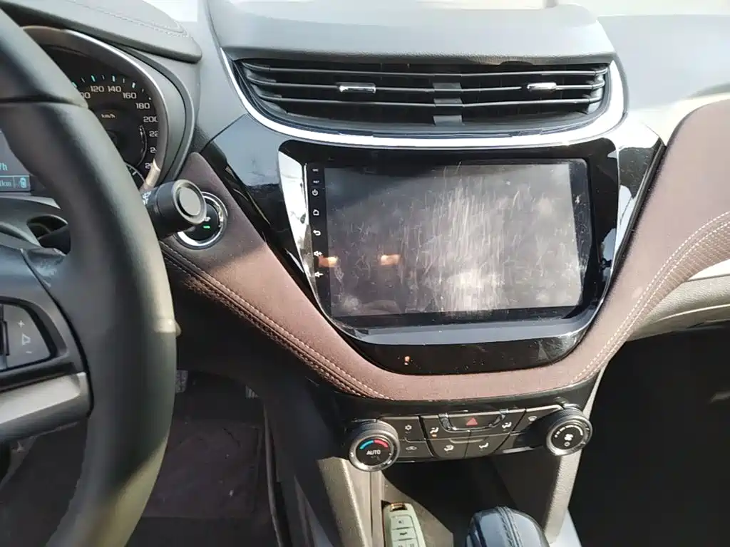 Chevrolet Malibu — фото 13