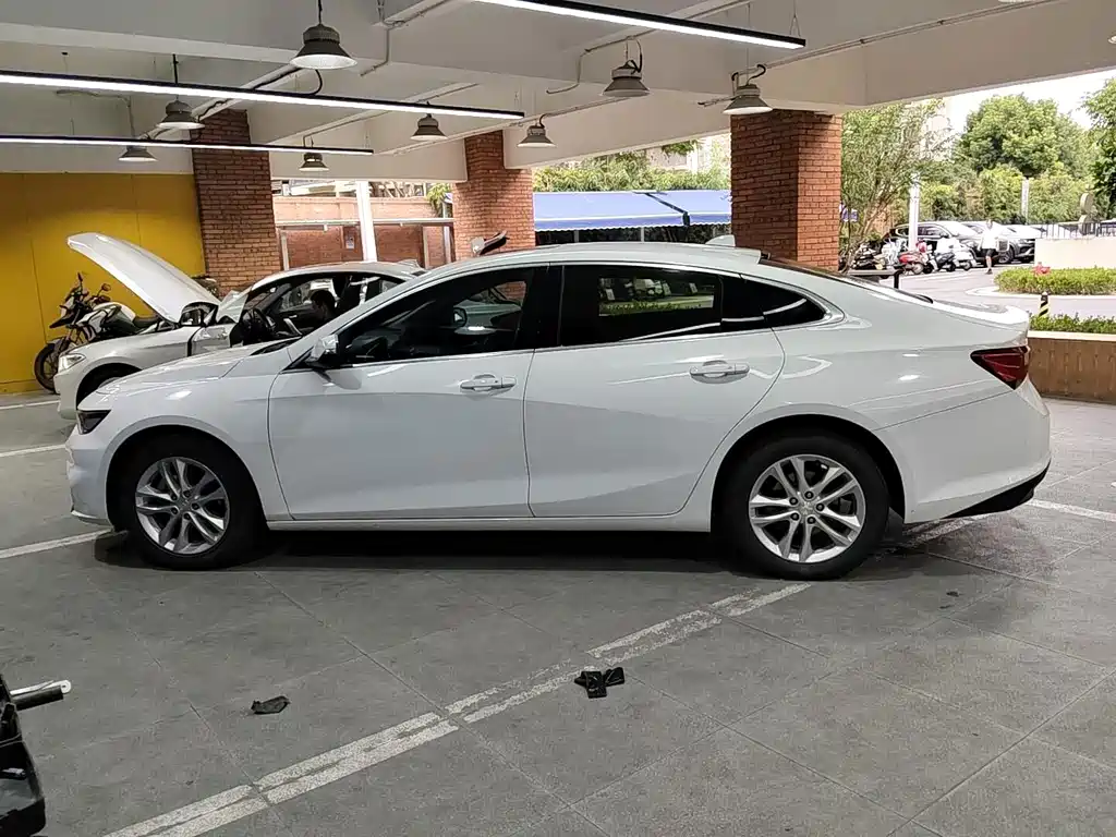 Chevrolet Malibu XL — фото 2