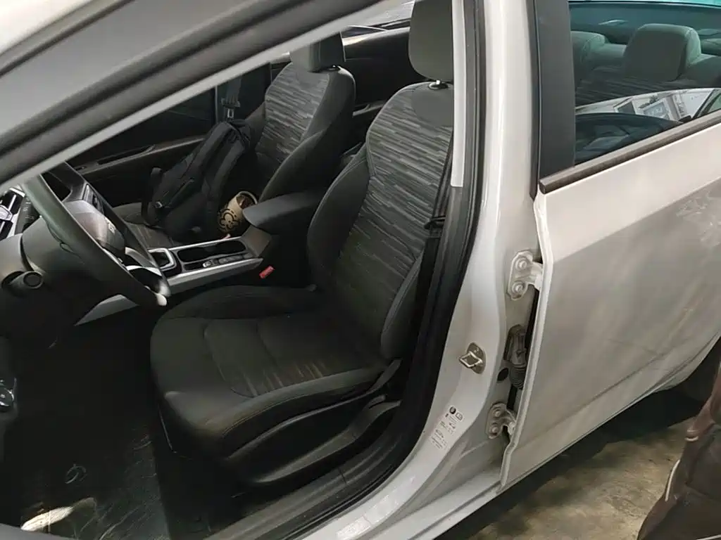 Chevrolet Monza — фото 15