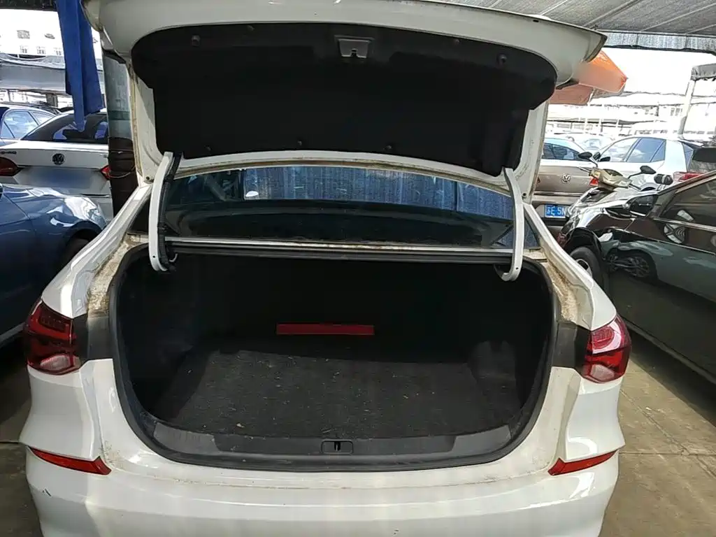 Chevrolet Monza — фото 19