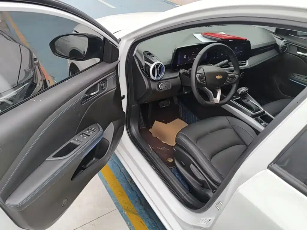 Chevrolet Monza — фото 16