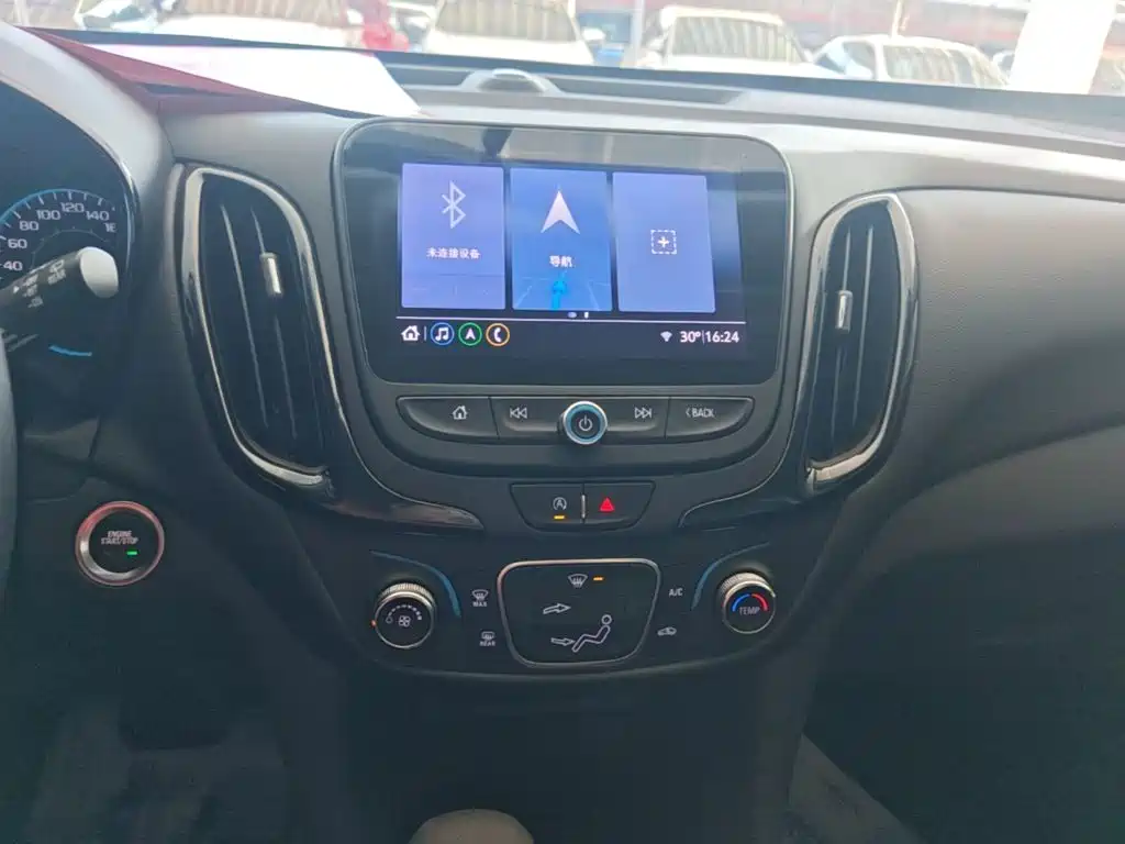 Chevrolet Equinox — фото 13