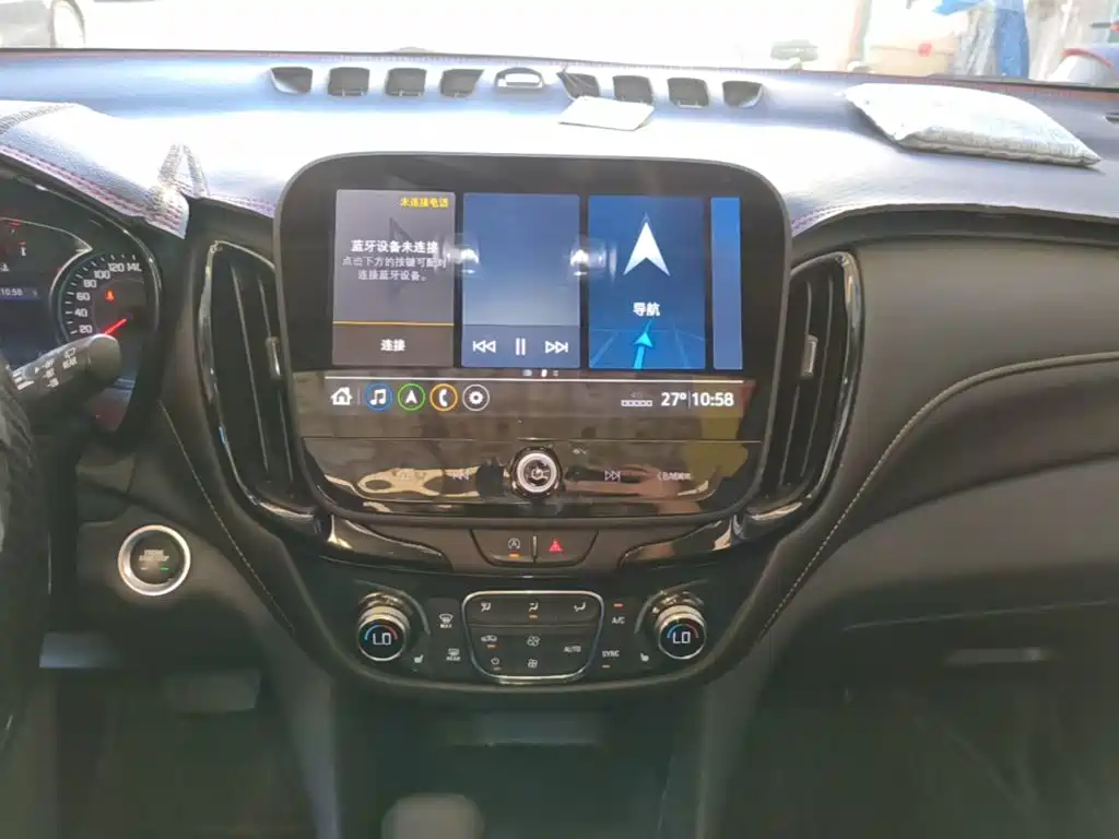 Chevrolet Equinox — фото 13