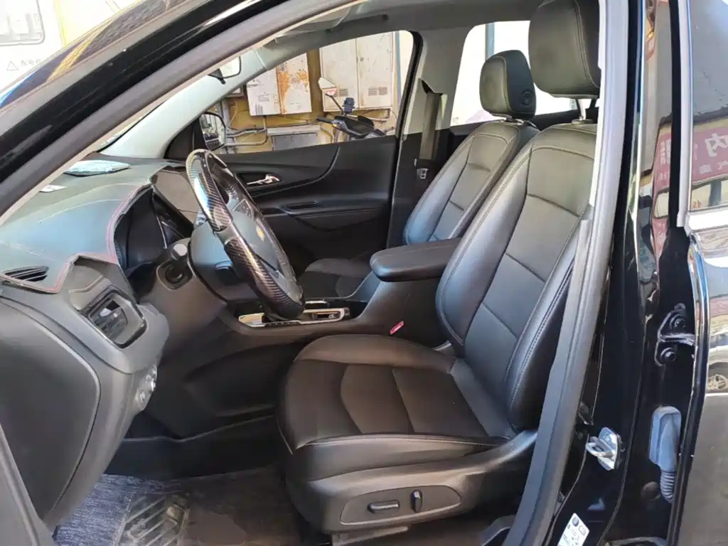 Chevrolet Equinox — фото 15