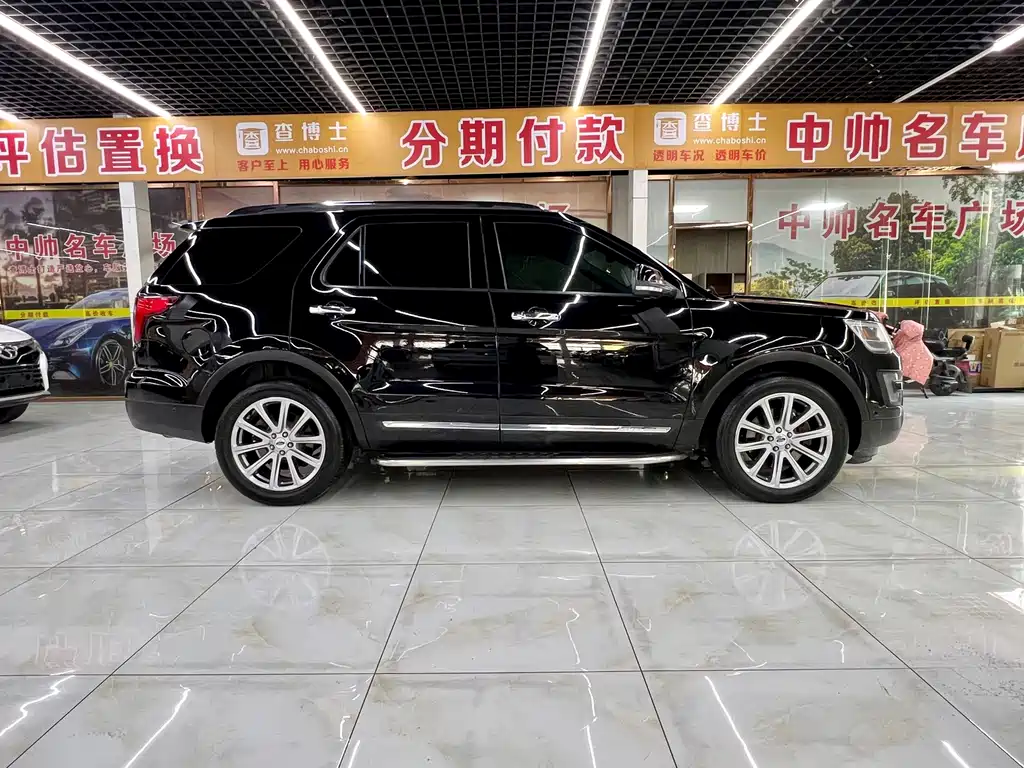 Ford Explorer (Import) — фото 7