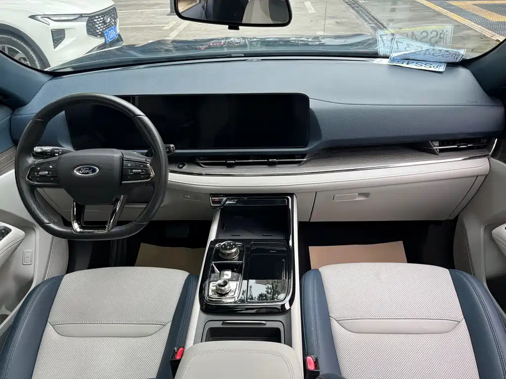 Ford Equator Sport — фото 10