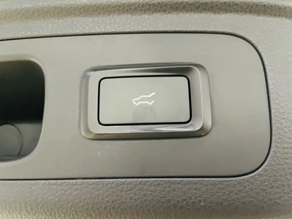 Ford Equator — фото 20