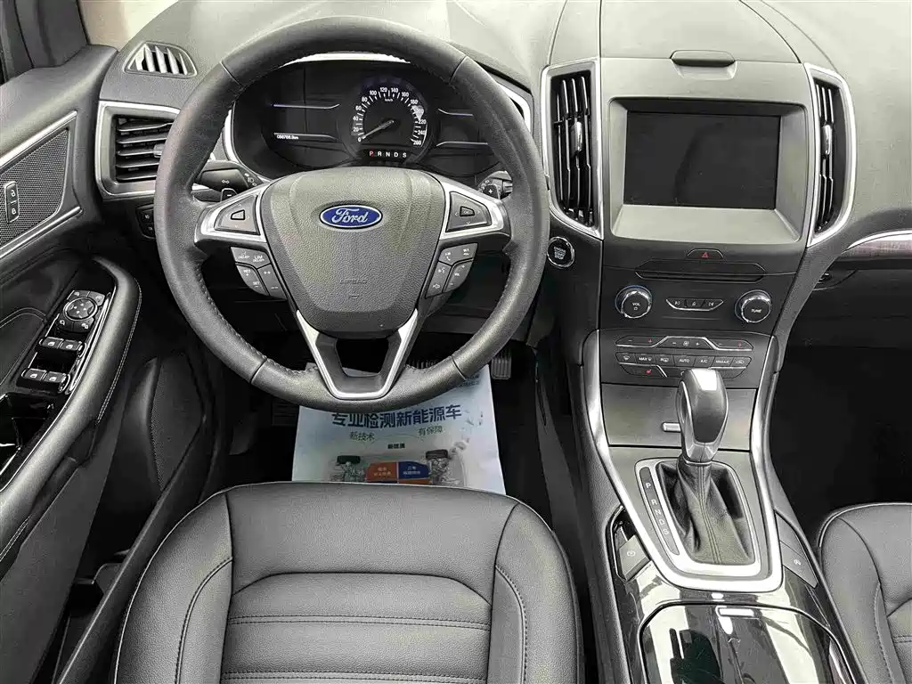 Ford Edge — фото 5
