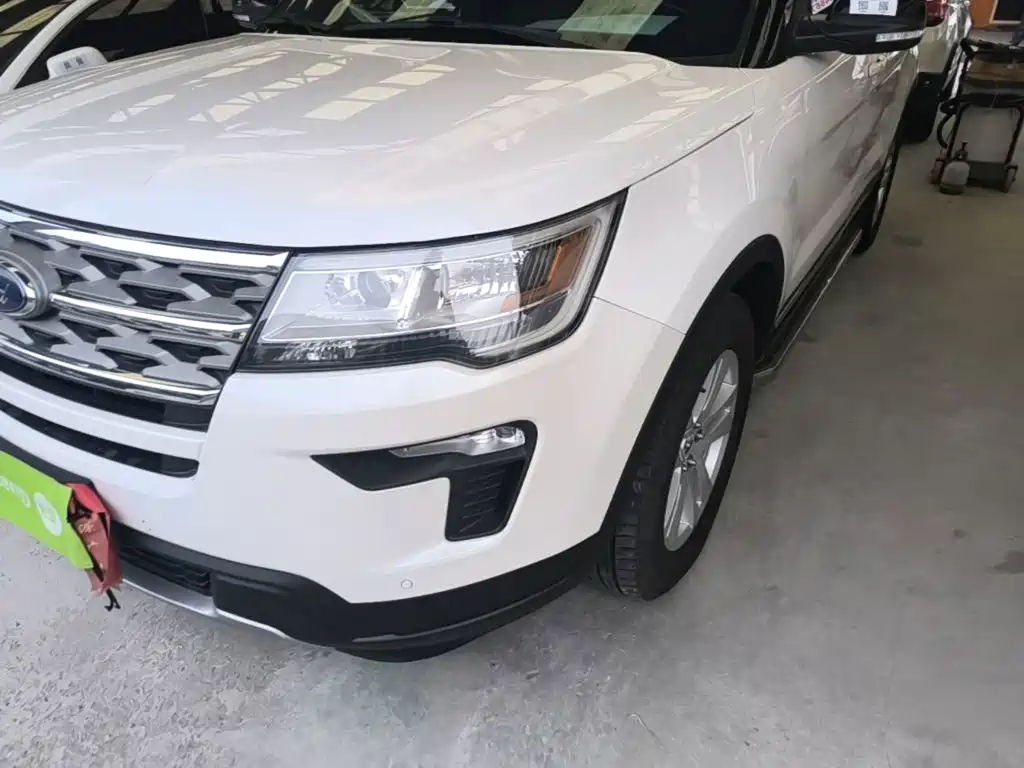 Ford Explorer (Import) — фото 20