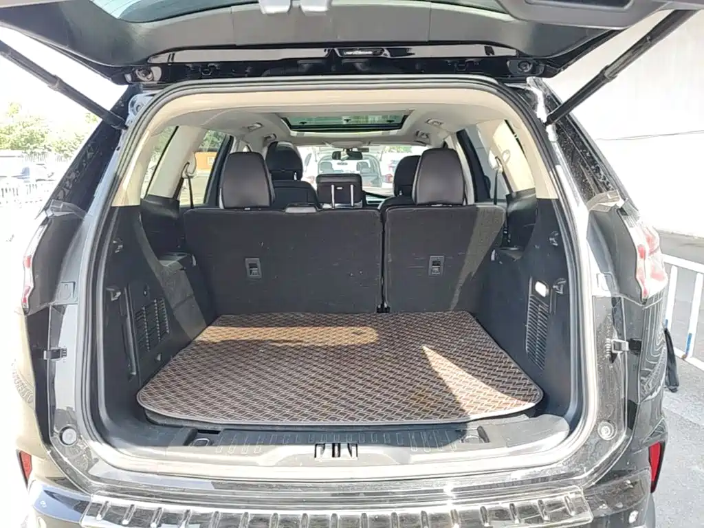 Ford Edge — фото 19