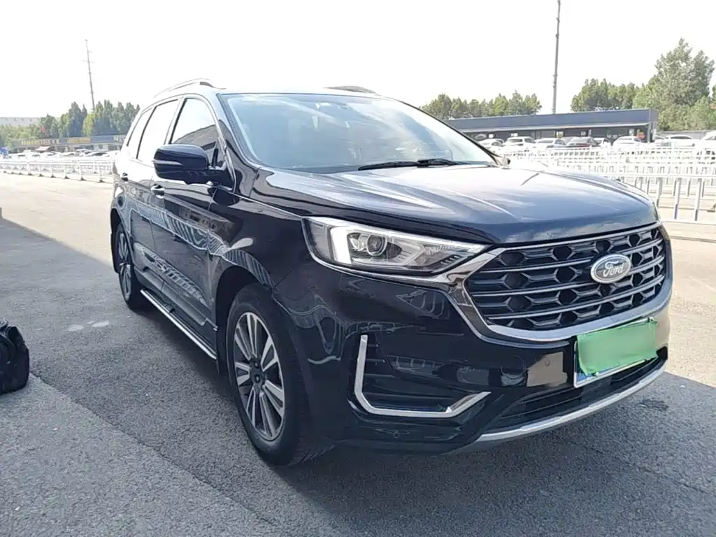 Ford Edge — фото 4